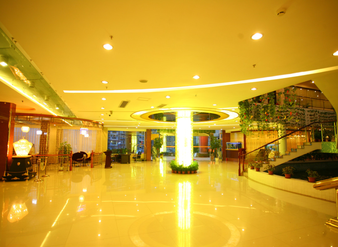 雄州大酒店主图