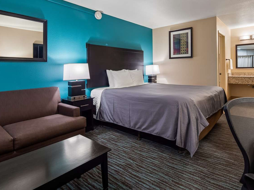 Best Western Apricot Inn主图