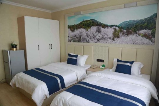 丰荣君华酒店-官方