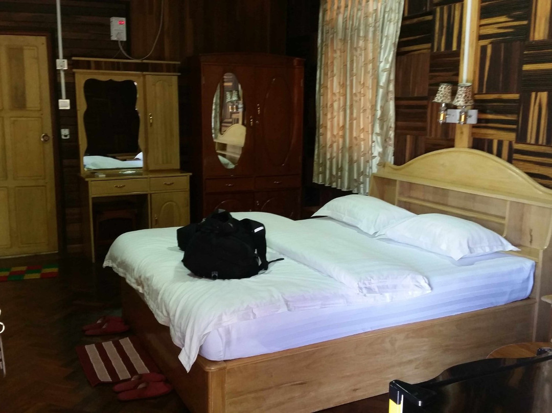 Oak Thar Kyaw Hotel