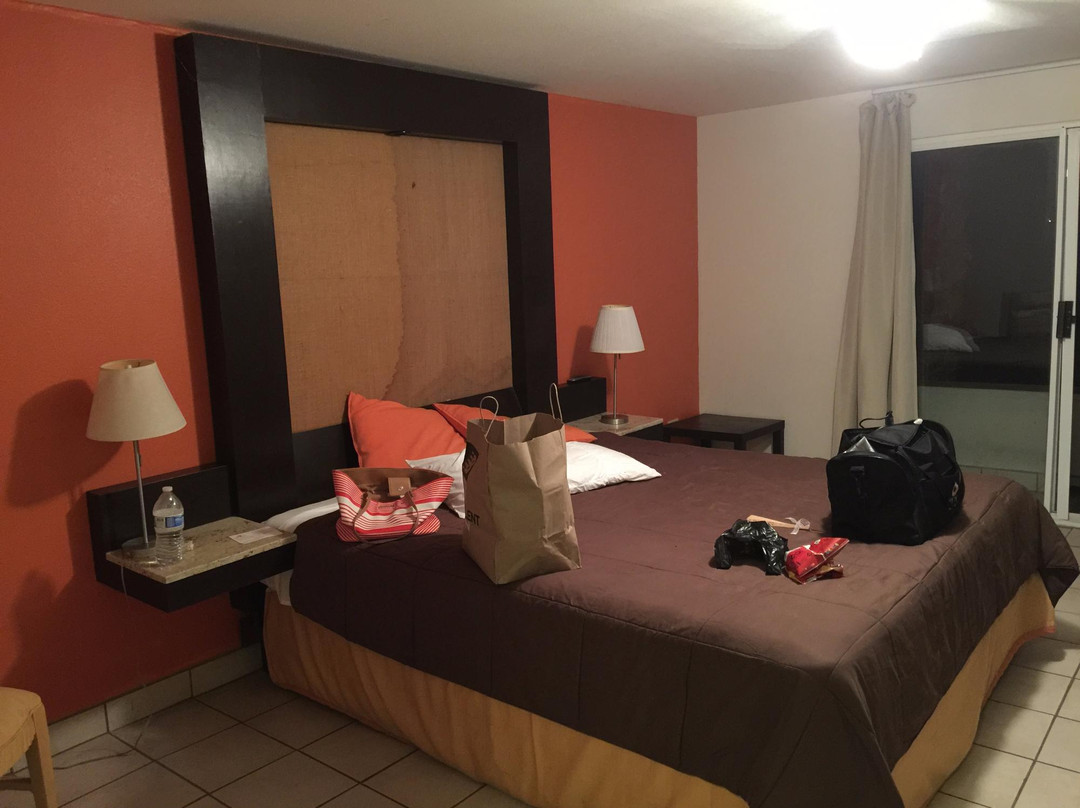 Califia Hotel