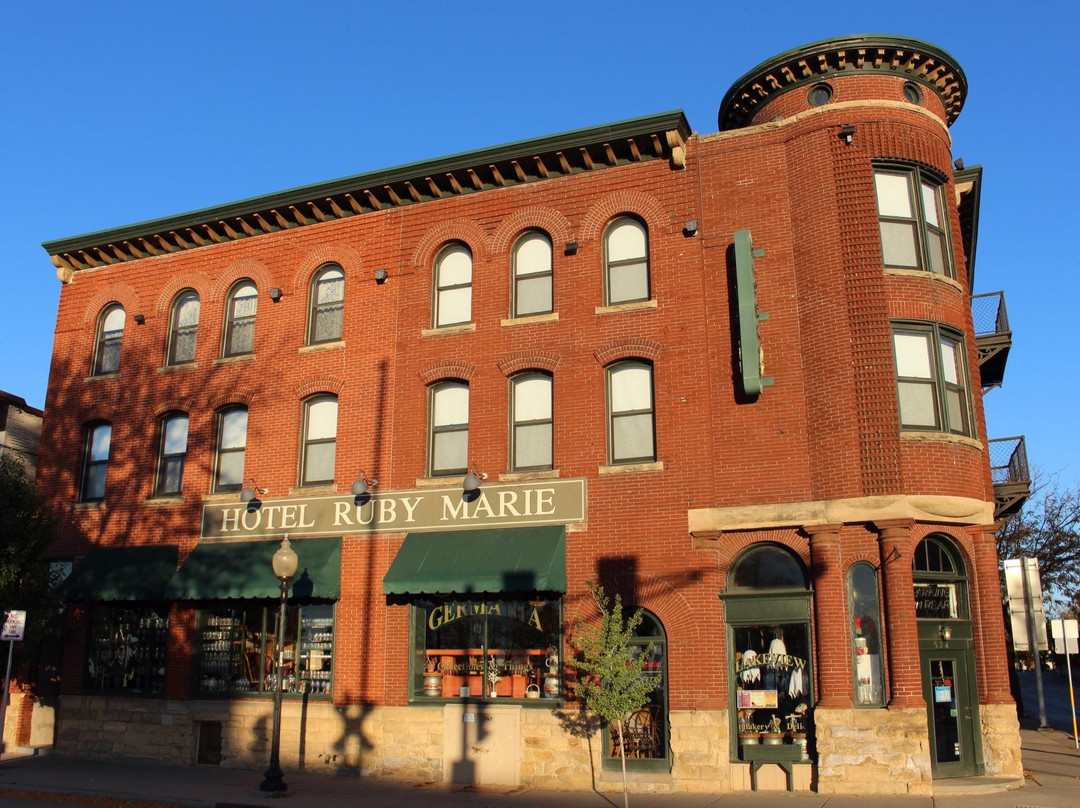 Hotel Ruby Marie