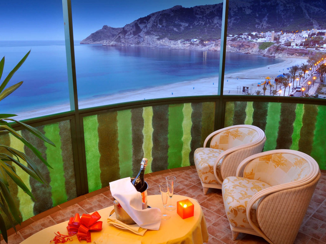 L'Alfas del Pi酒店住宿-阿尔比尔仙人掌酒店