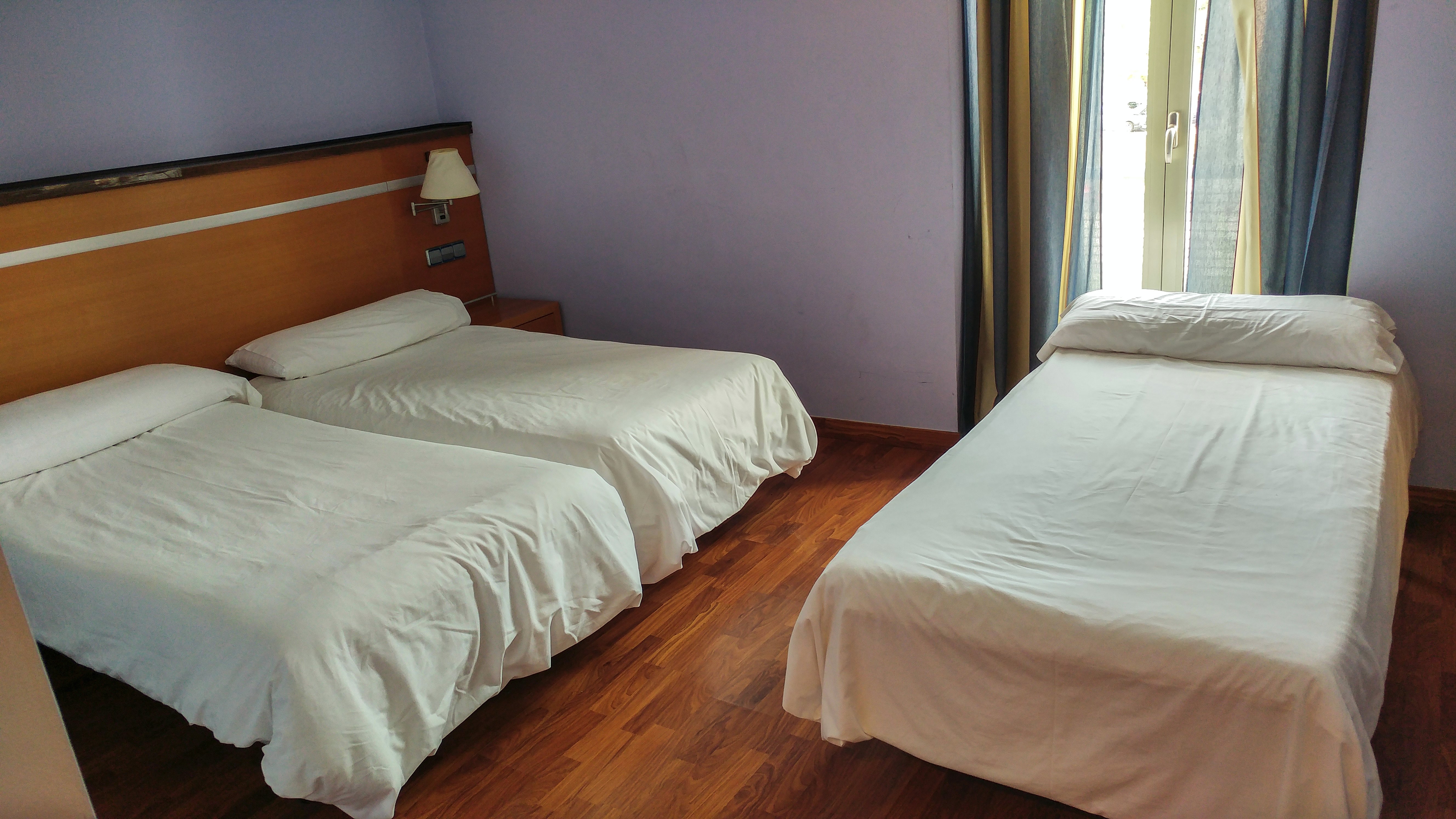 Hotel Isur Llerena-官方