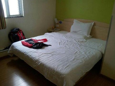 阿拉卓盈酒店(汕头万象城金砂东路店)-客卧