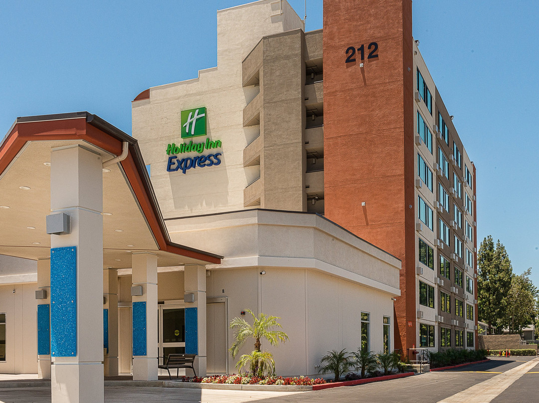Holiday Inn Express Fullerton - Anaheim By IHG主图