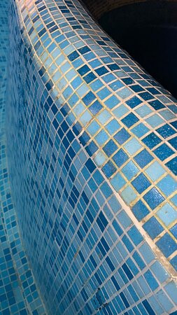 梅迪特温泉度假酒店主图