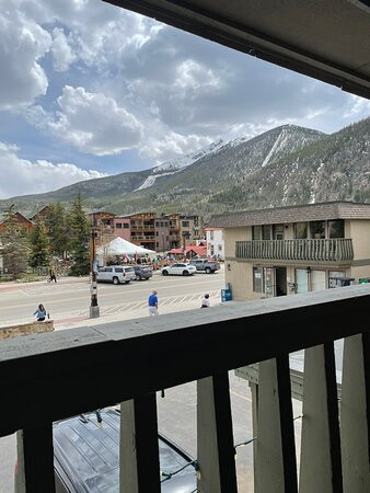 Snowshoe Motel主图