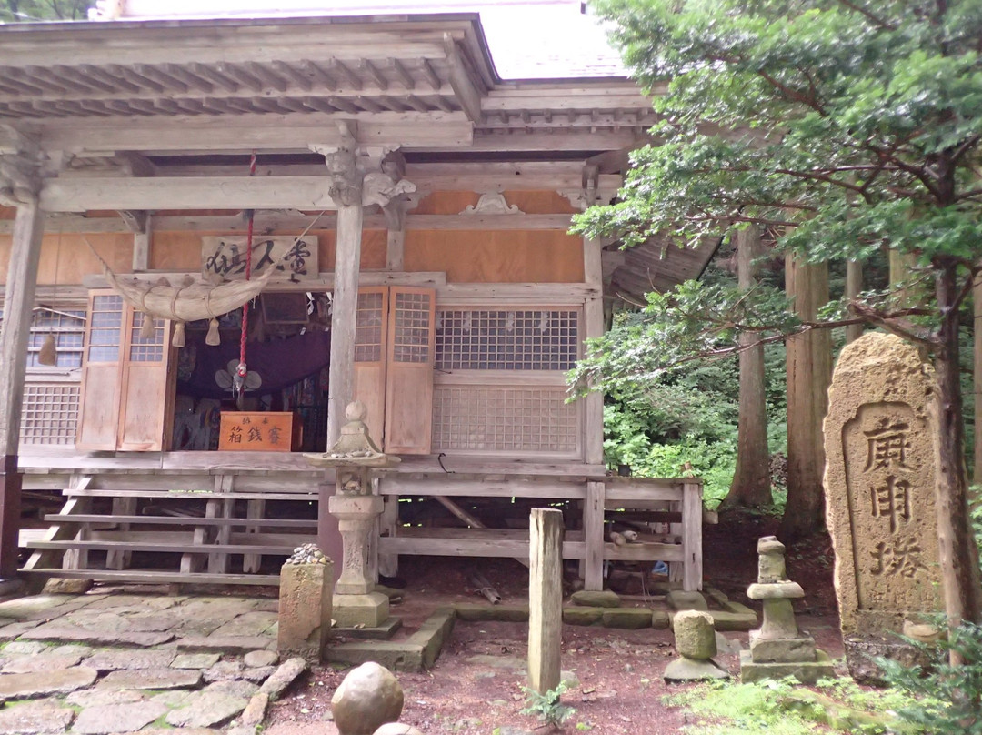 Sennindo - Sotokawa Shrine景点图片