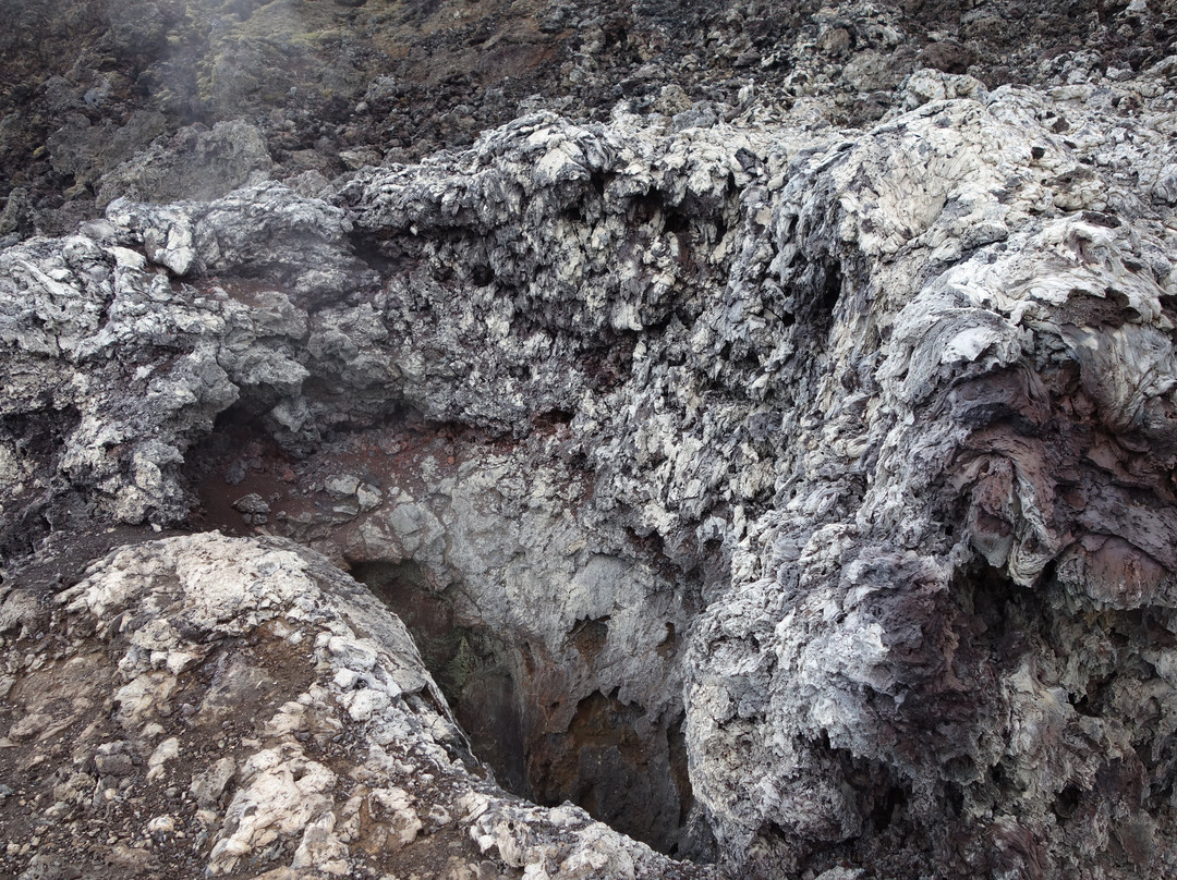 Leirknjúkur-米湖必去景点