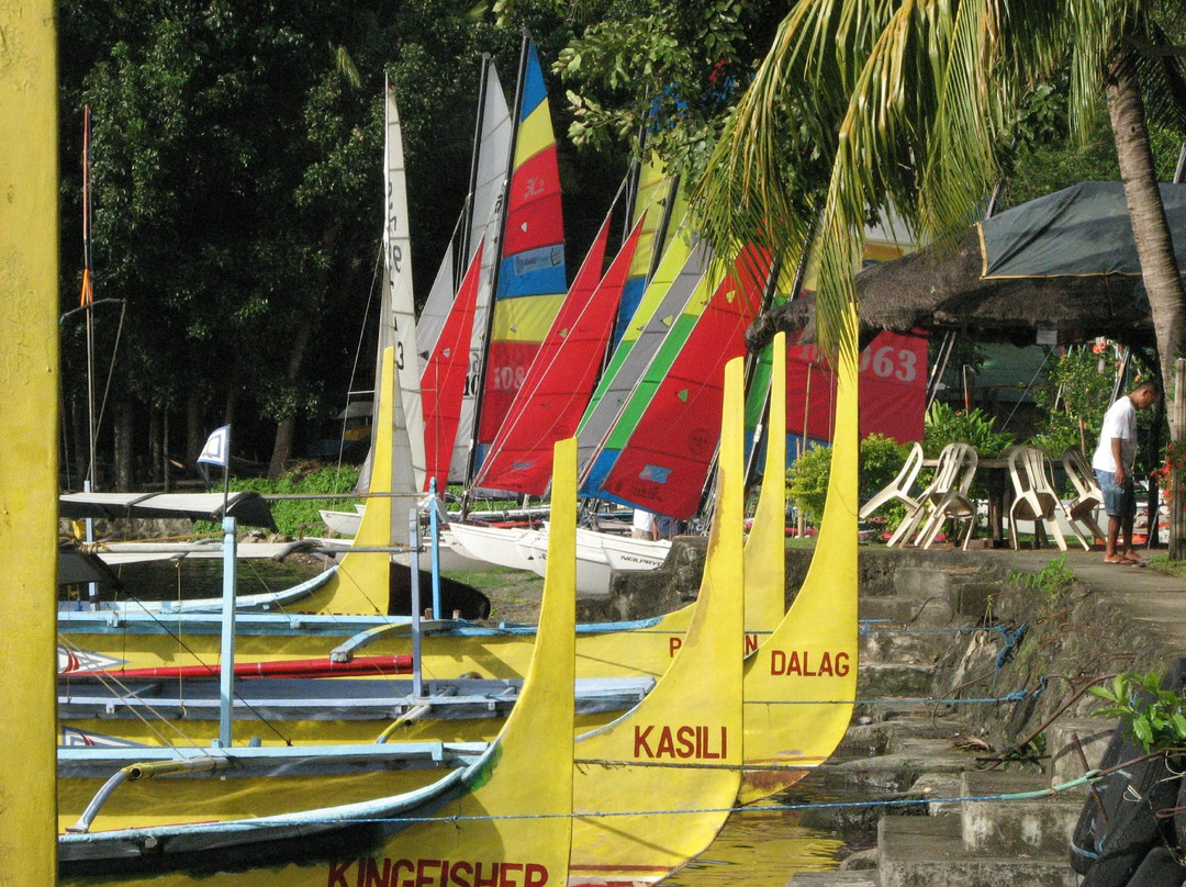 Taal Lake Yacht Club景点图片