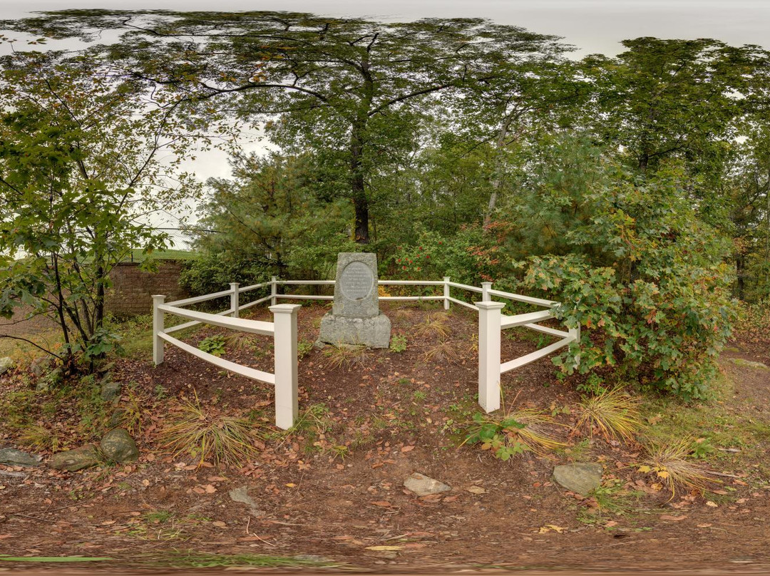Mary Goodnow's Grave景点图片