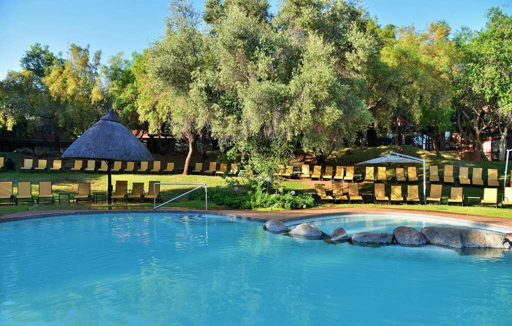 巴库蓬布什旅馆主图