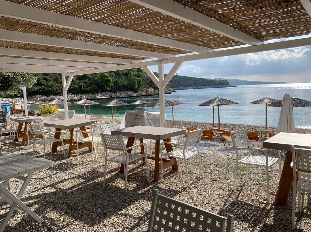 Eleon Suites