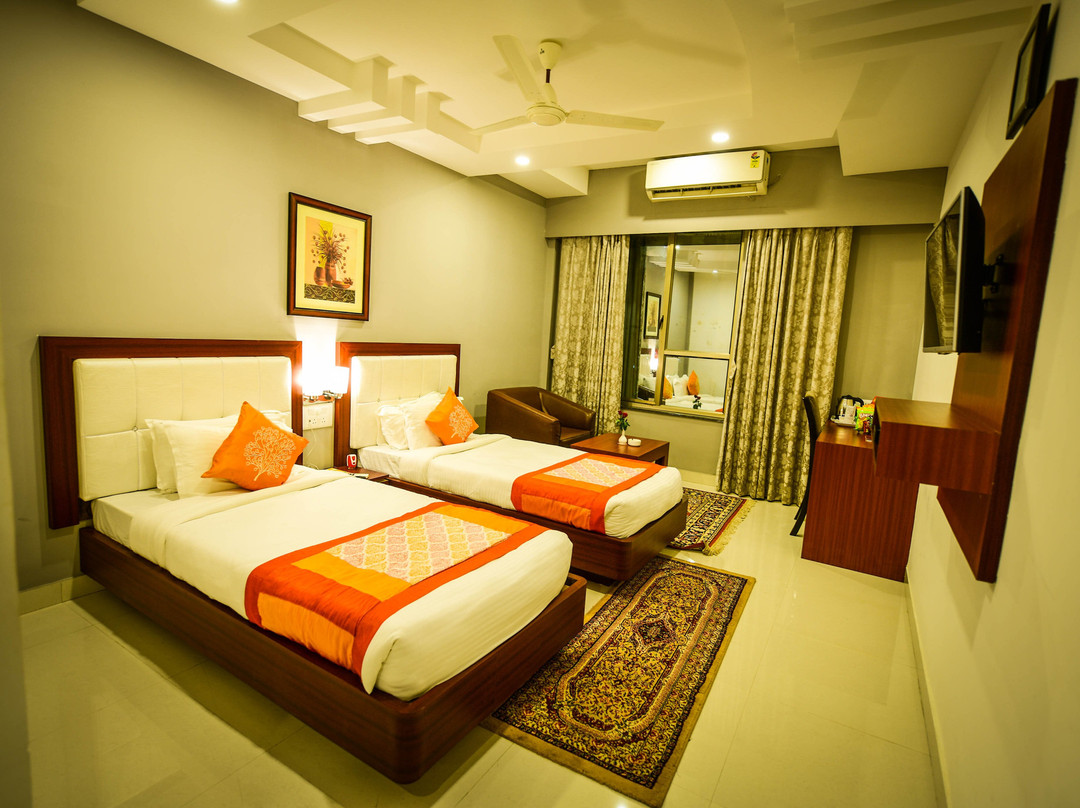 Hotel Suraj Palace主图