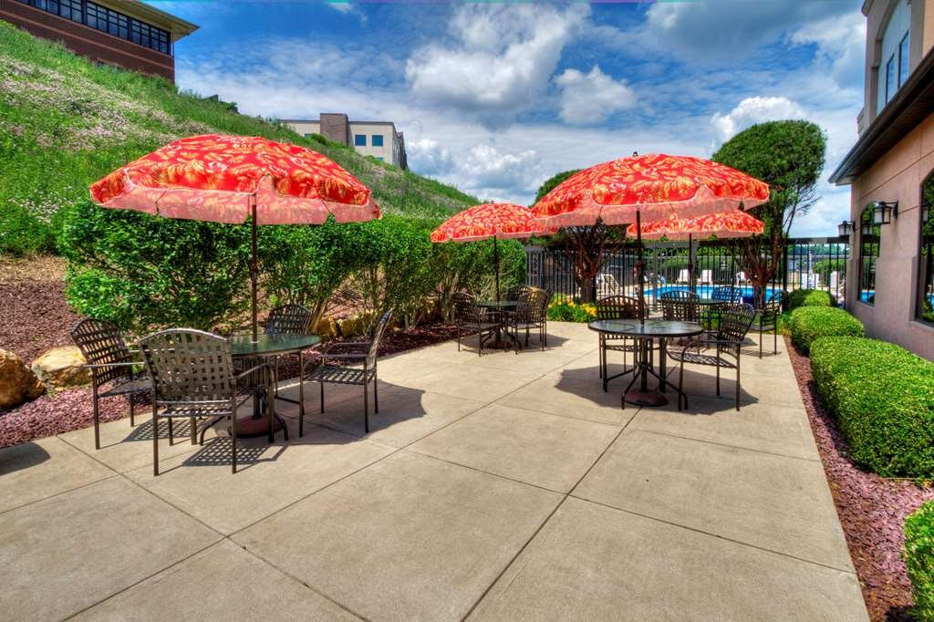 Hampton Inn Greensburg主图