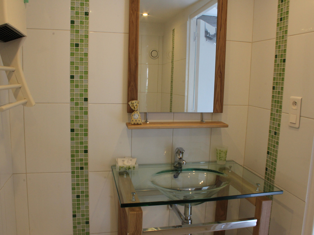 里尼埃旅馆主图