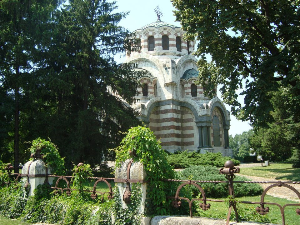 Saint George the Victorious Chapel and Mausoleum景点图片