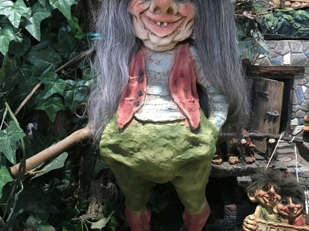 Il Castello di Avalon-波梅齐亚必去景点