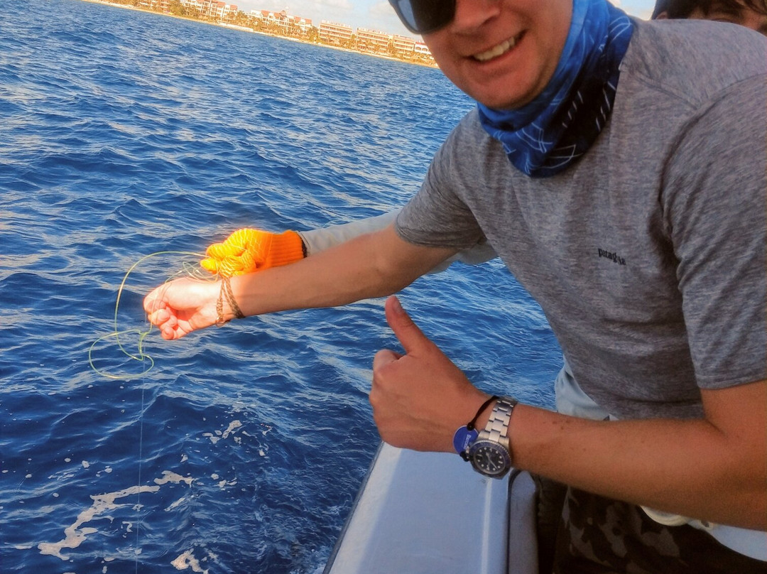 Poverty Sucks Fishing-阿范特拉斯港必去景点