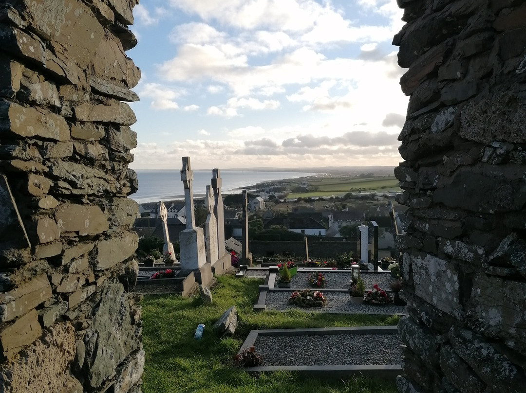 The Mullagh Graveyard-Clogherhead必去景点