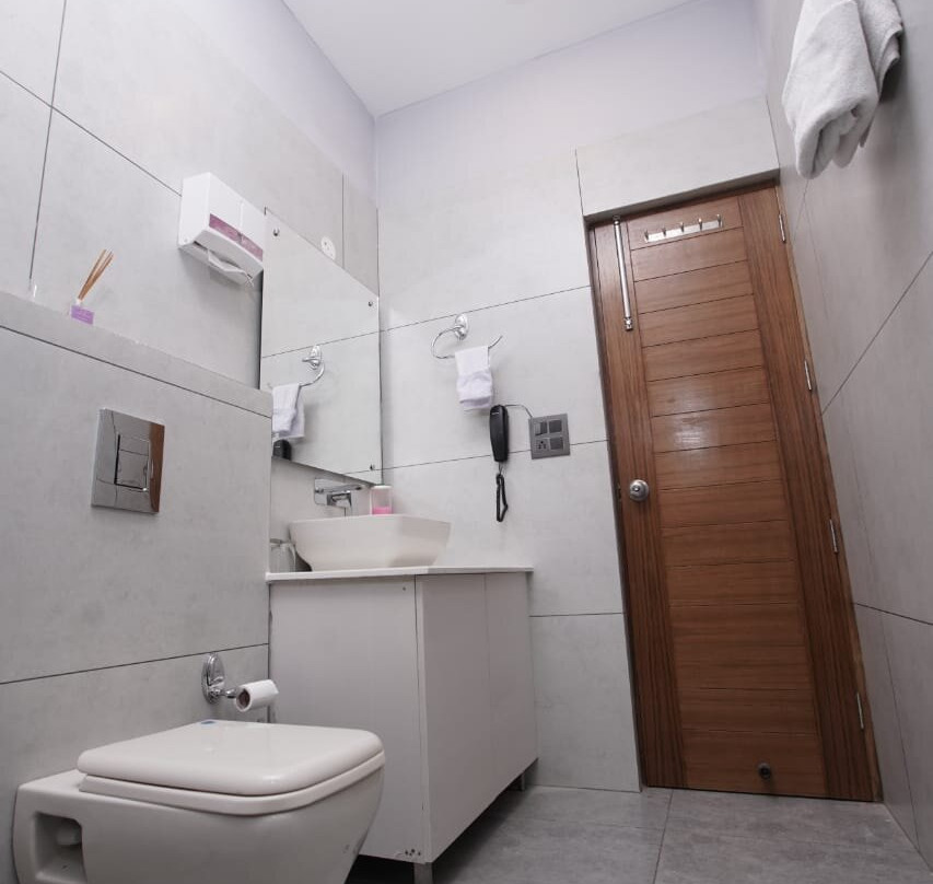 Sterling Banquet & Hotel主图