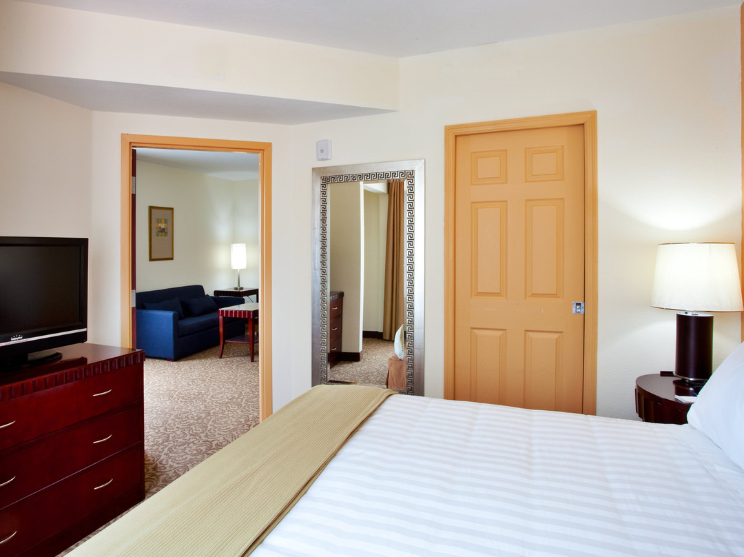 Holiday Inn Express & Suites Brooksville-i-75 By IHG主图