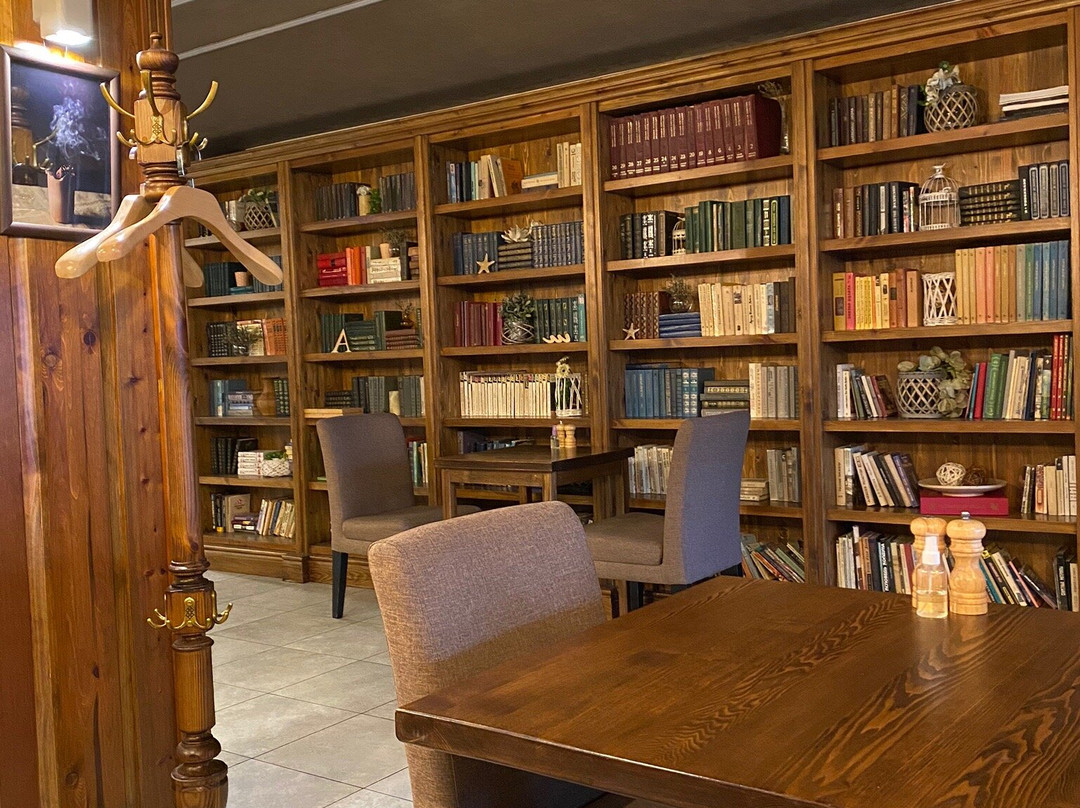 Biblioteka Boutique Hotel主图