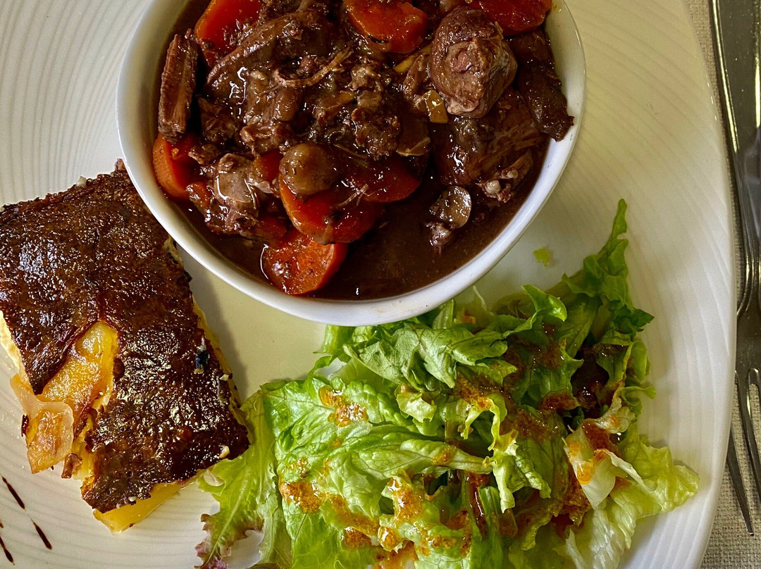 尼夫河源头酒店主图