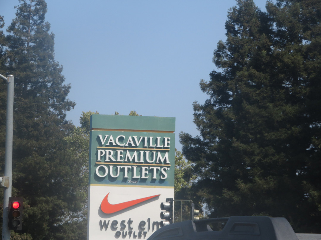 Vacaville Premium Outlets-瓦卡维尔必去景点