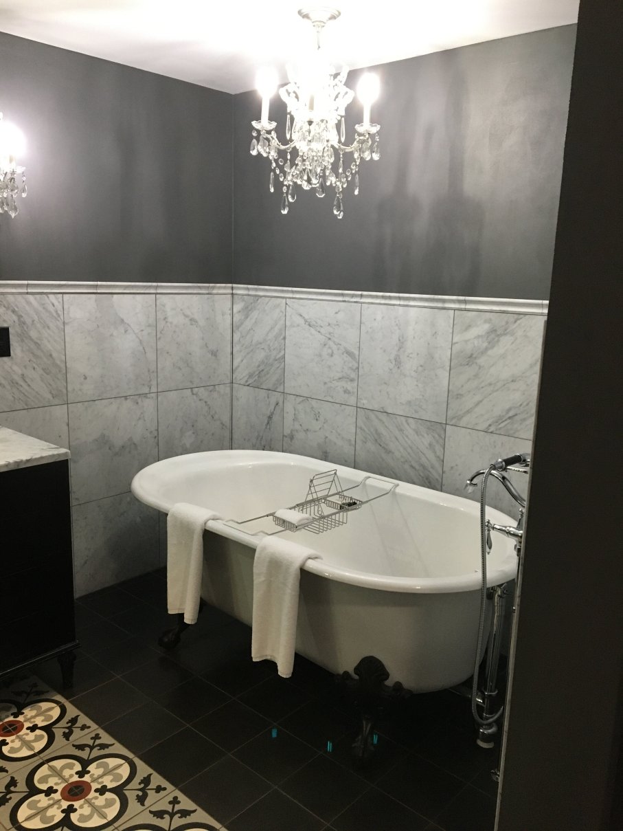 The Pioneer Woman Boarding House-浴室