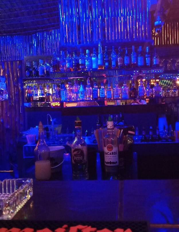 Filou Cocktail Lounge-象岛必去景点