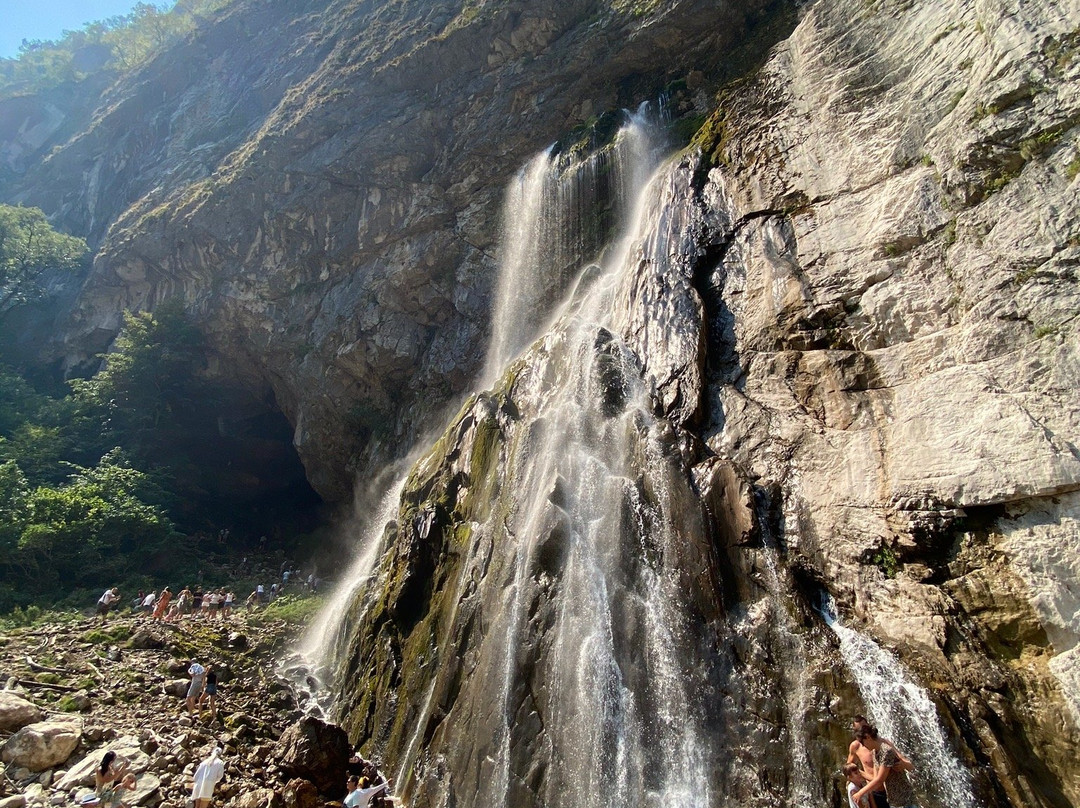 Gegskiy Waterfall景点图片