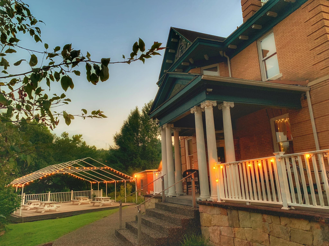 Elk River Hotel & Cafe主图