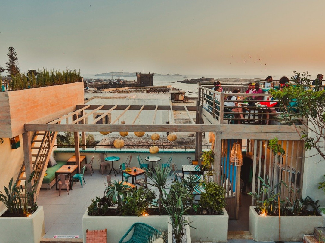 Le Taros Café Restaurant