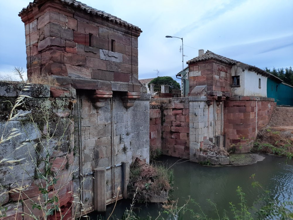 Canal de Castilla-Alar del Rey必去景点