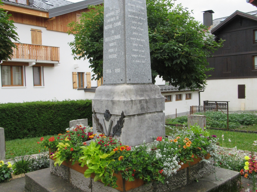 Monument communal-Notre Dame de Bellecombe必去景点