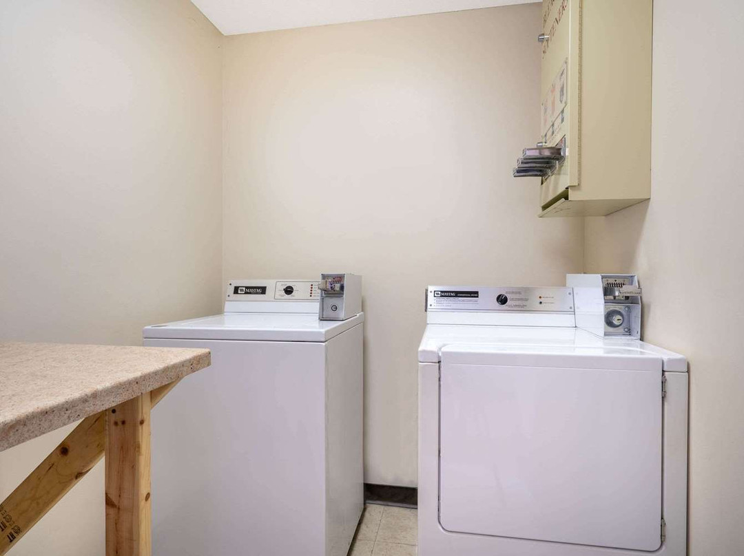 Aspen Hotel Rogers主图