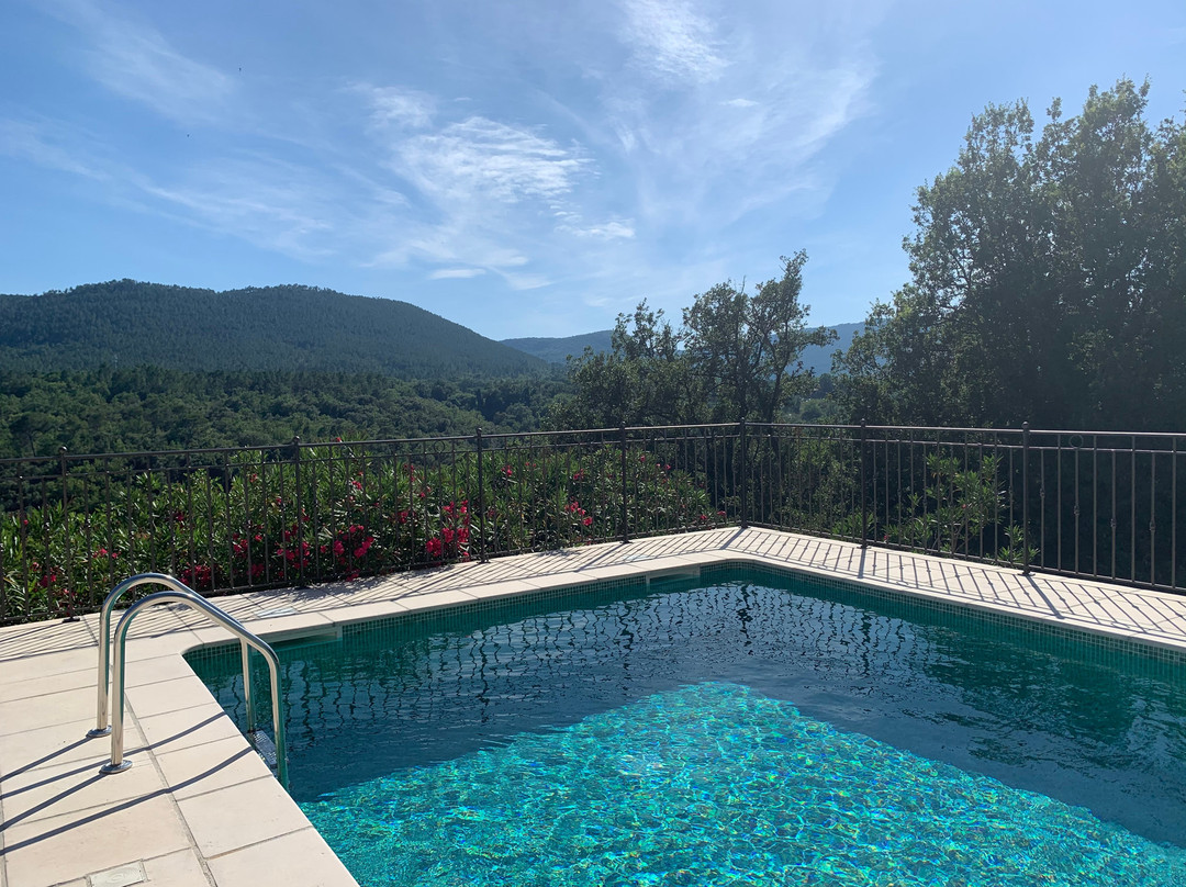 Au Relais Provencal主图