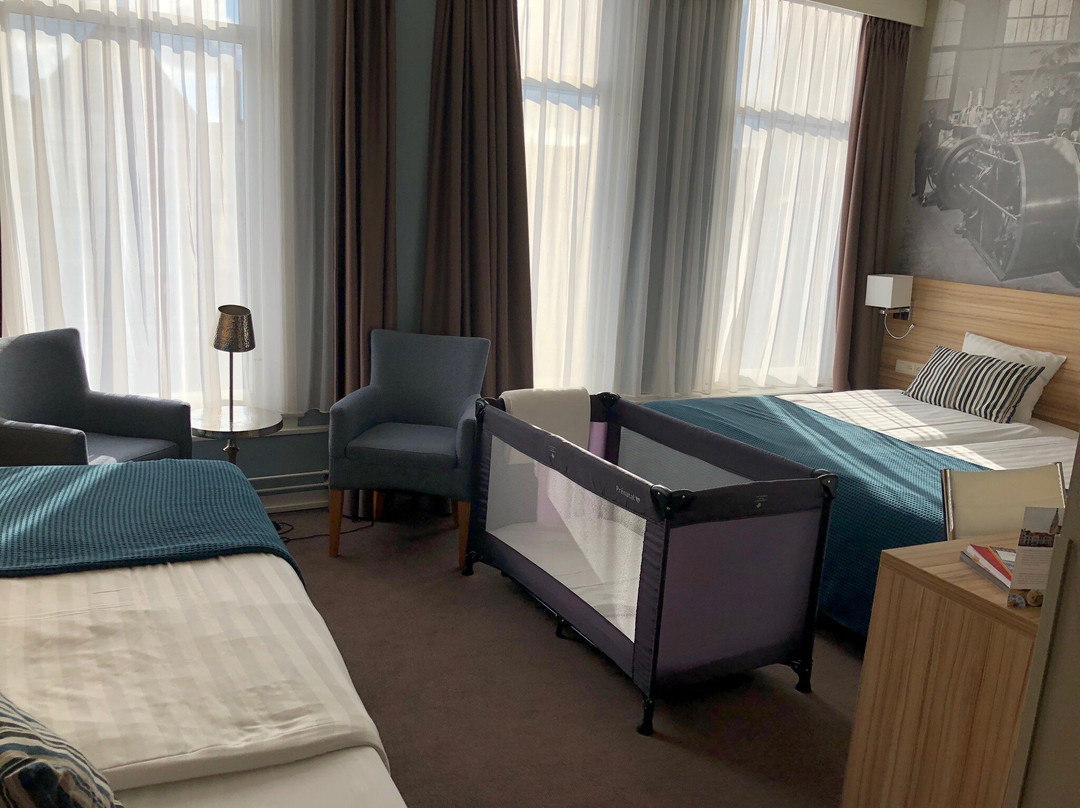 时钟城市酒店主图