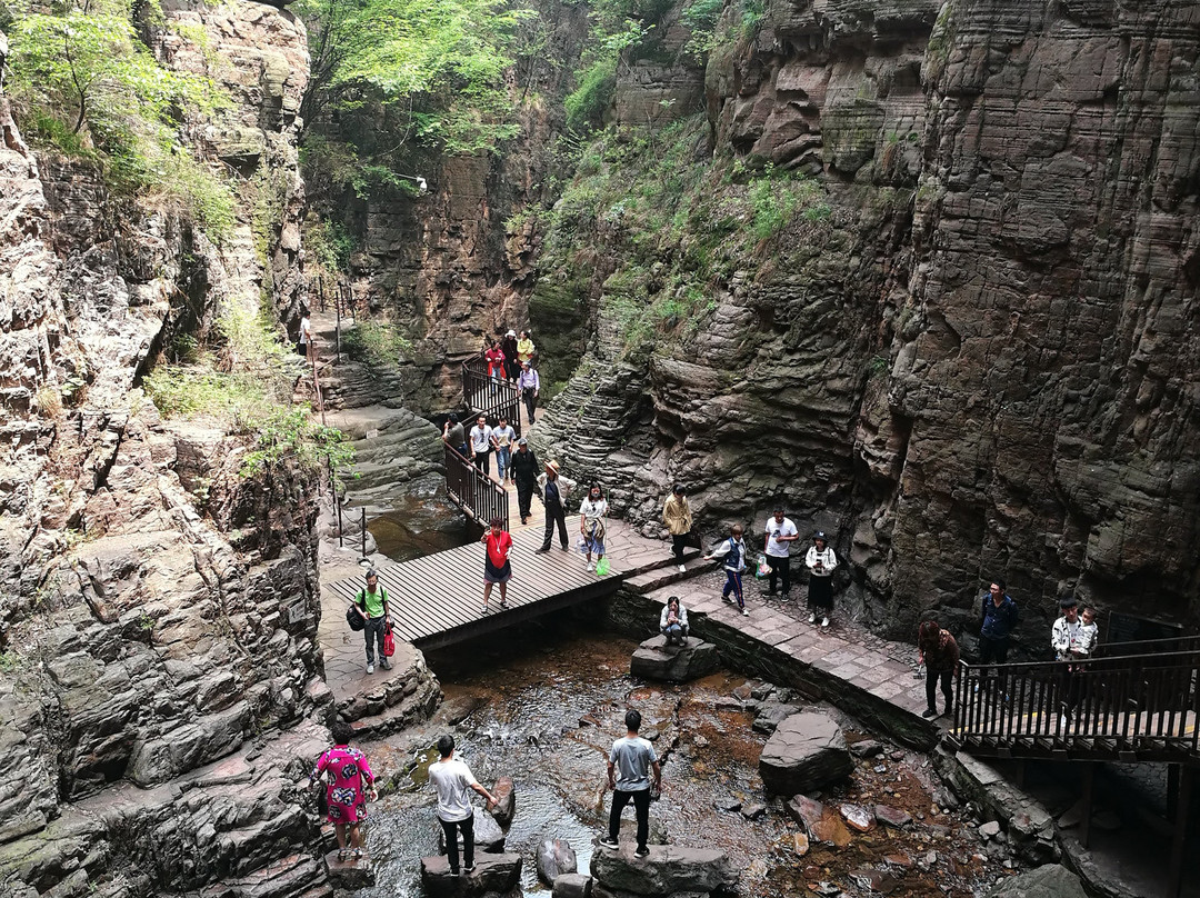 龙潭大峡谷-新安县必去景点