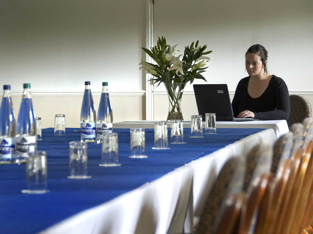 The Old Golf House Hotel Huddersfield主图