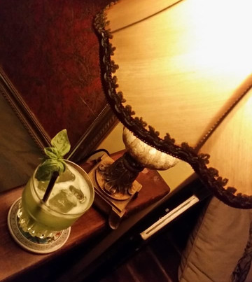 The Holy Grail Bar Tattoo-地拉那必去景点