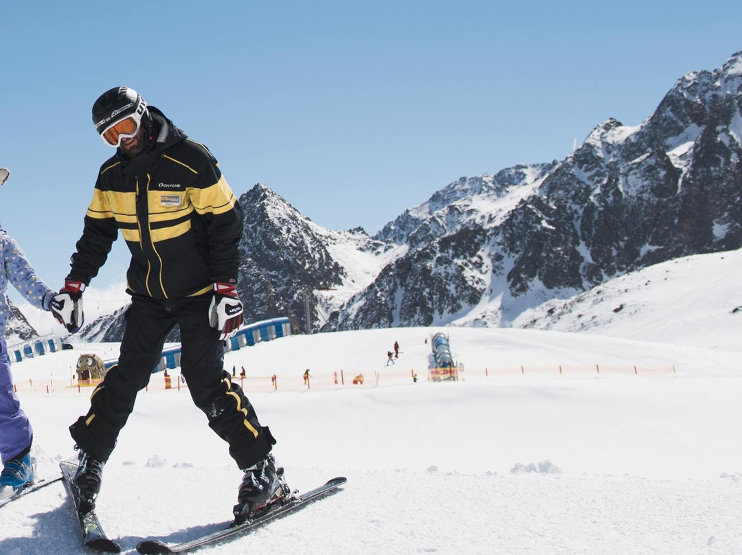 Alpin Schischule Neustift-纽斯帝史都拜谷必去景点