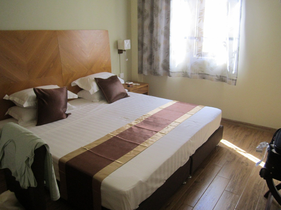 The Monalysa Suites & Residence主图
