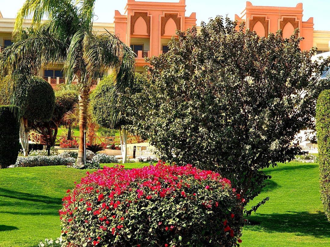 Serenity Beaches Resort主图