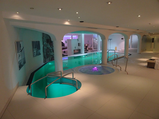 Mountains Hotel主图