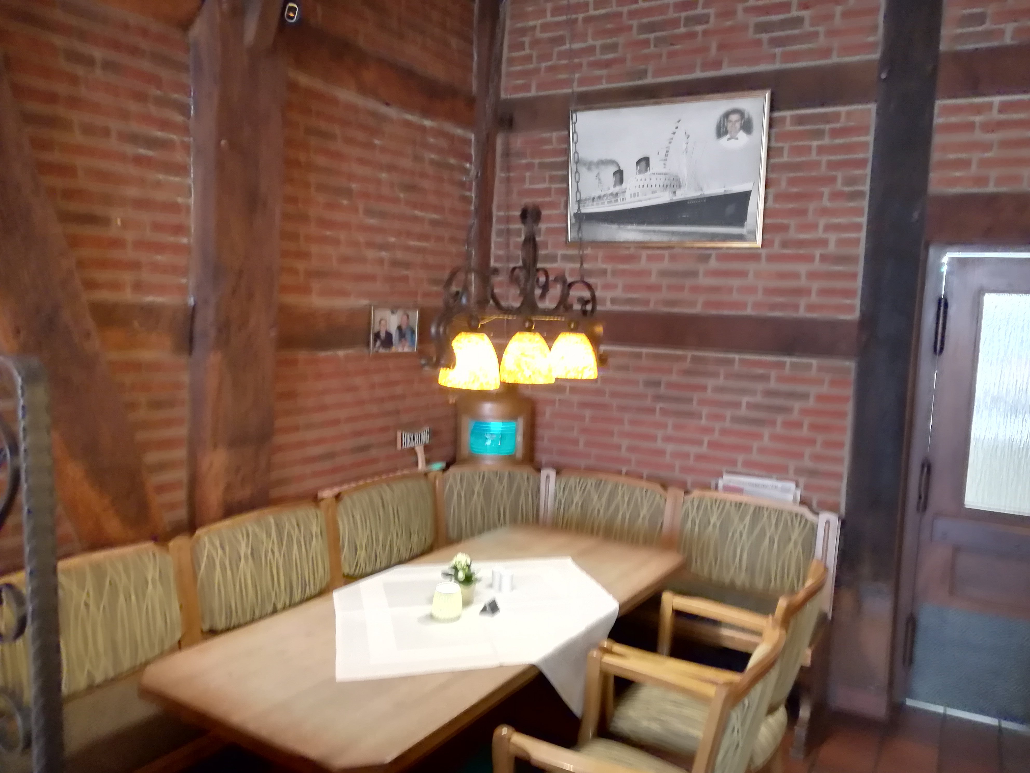 斯塔德特卡塞尔酒店-餐饮