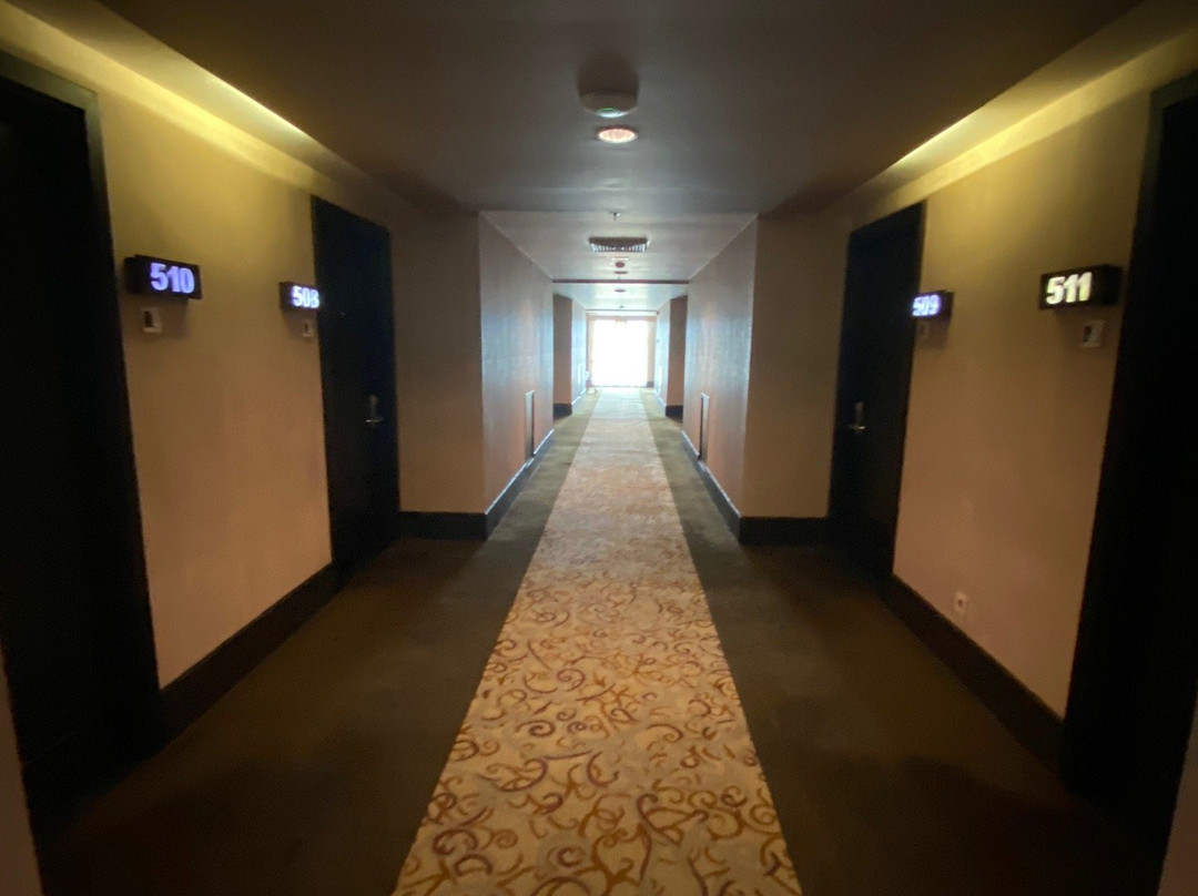 翡翠花园酒店主图