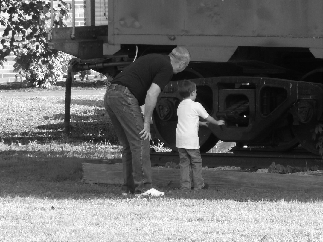 Waverly Train Explosion Memorial Museum景点图片